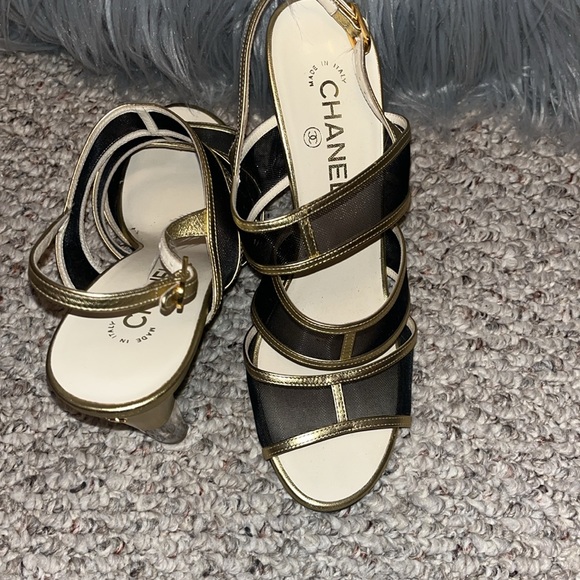 Chanel keep it Classy and Sassy - Picture 5 of 5